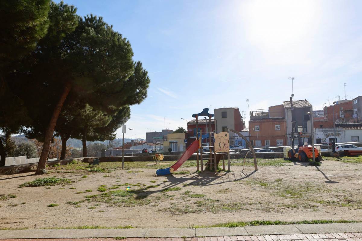 La Plaça Granada al barri de Can Puiggener