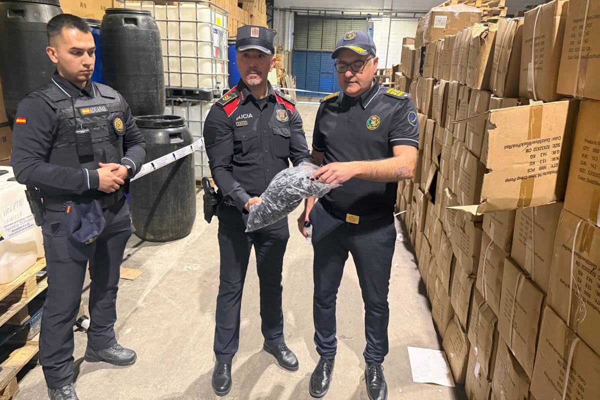 Interior de la fàbrica. - ACN