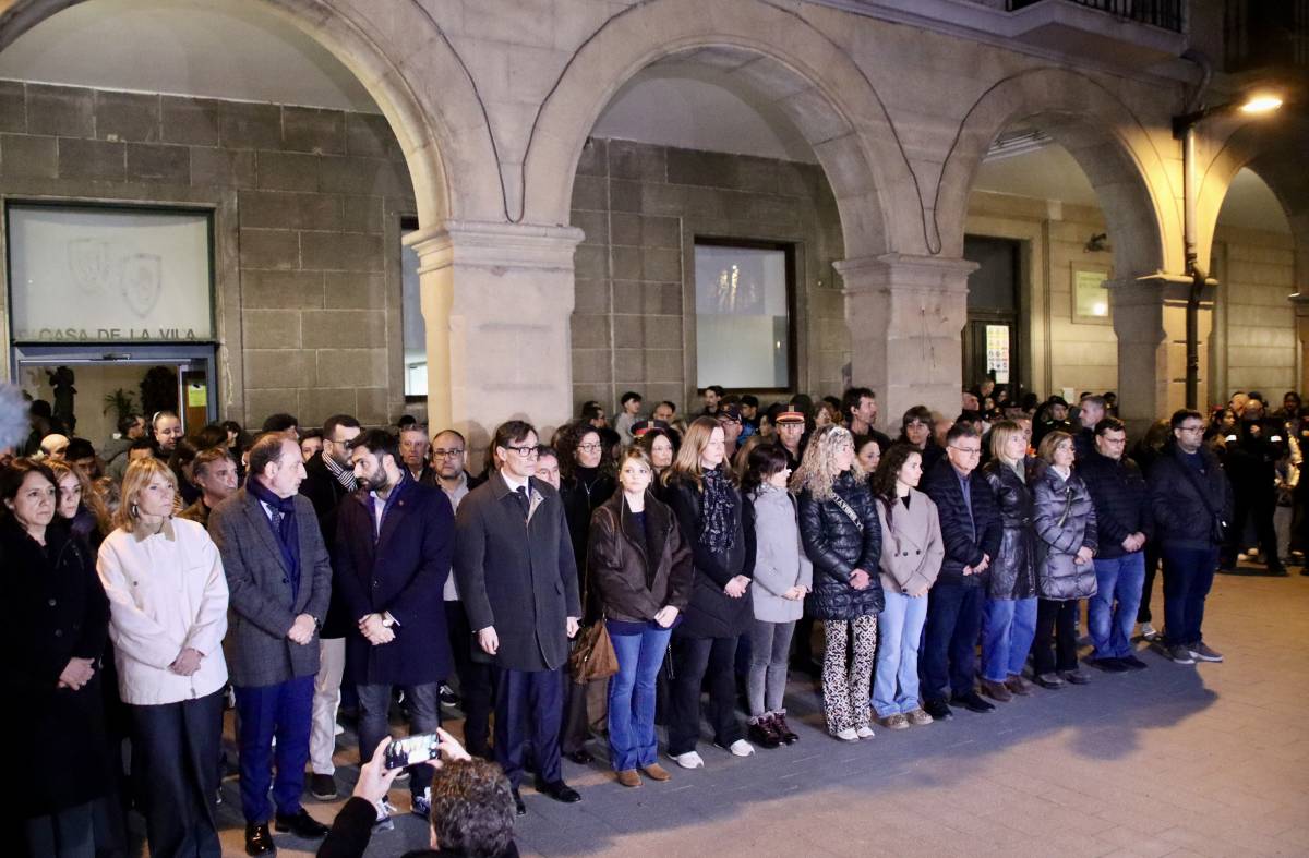 Manlleu decreta tres dies de dol per la mort dels cinc joves