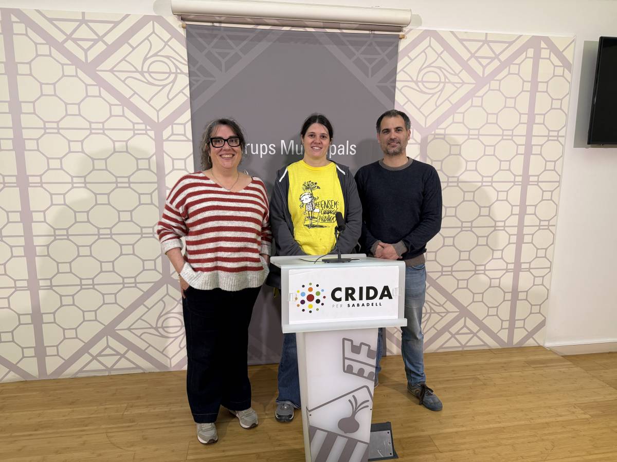 Representants de la formació, a la sala de premsa de l`Ajuntament - DS Representants de la formació, a la sala de premsa de l`Ajuntament