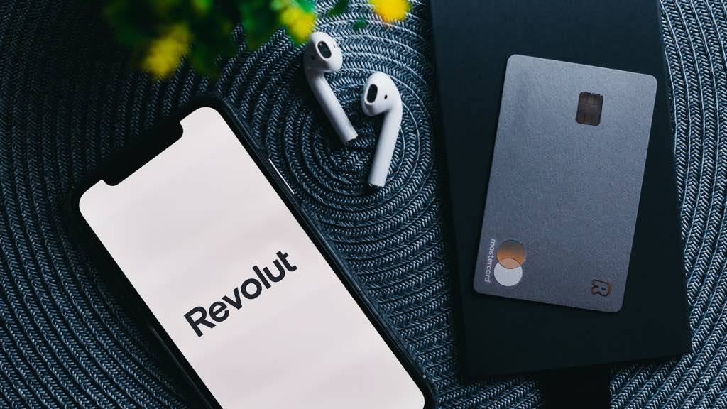 Revolut es passa al català: busca traductors per incorporar la llengua gràcies a la pressió ciutadana