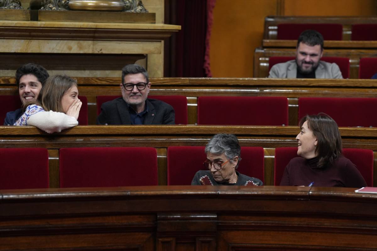 La compra especulativa continua encallant l'acord Govern-Comuns pels pressupostos