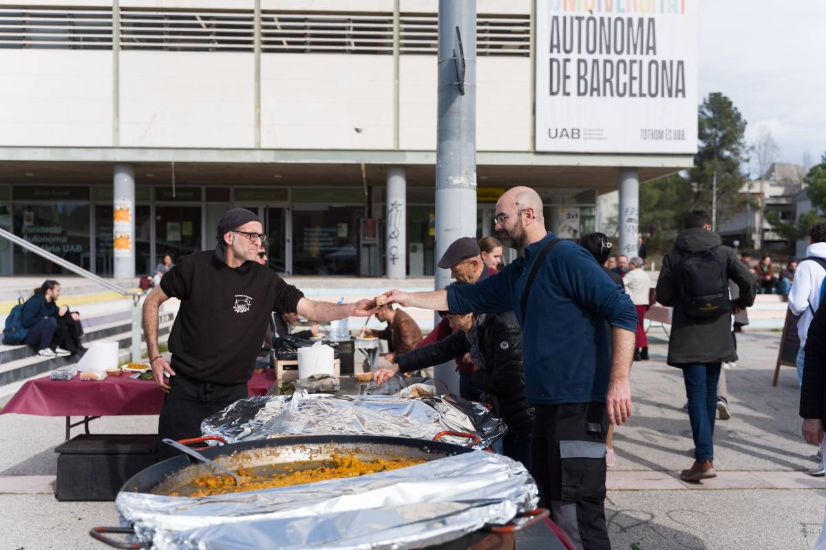 Mercat de pagès setmanal a la UAB - David Chao Mercat de pagès setmanal a la UAB