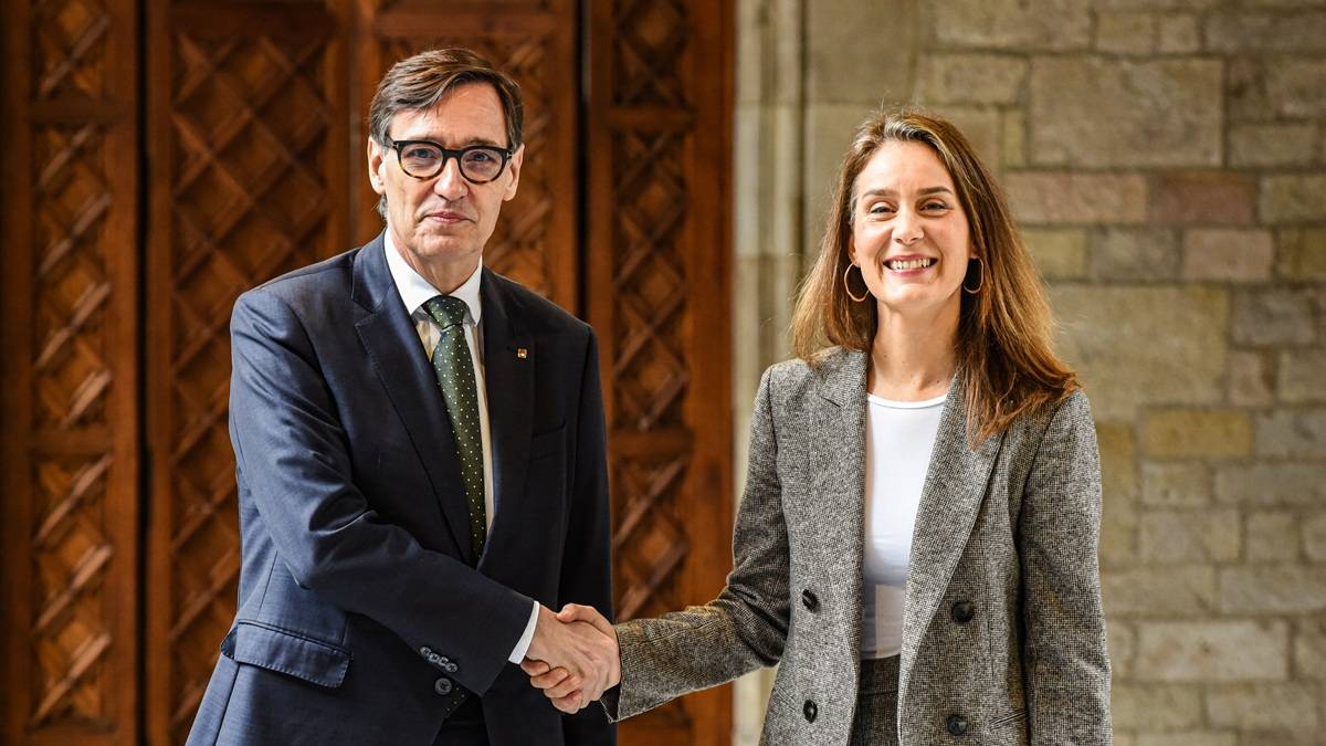 Illa tanca un acord amb els Comuns pels pressupostos i ja pot centrar-se en ERC