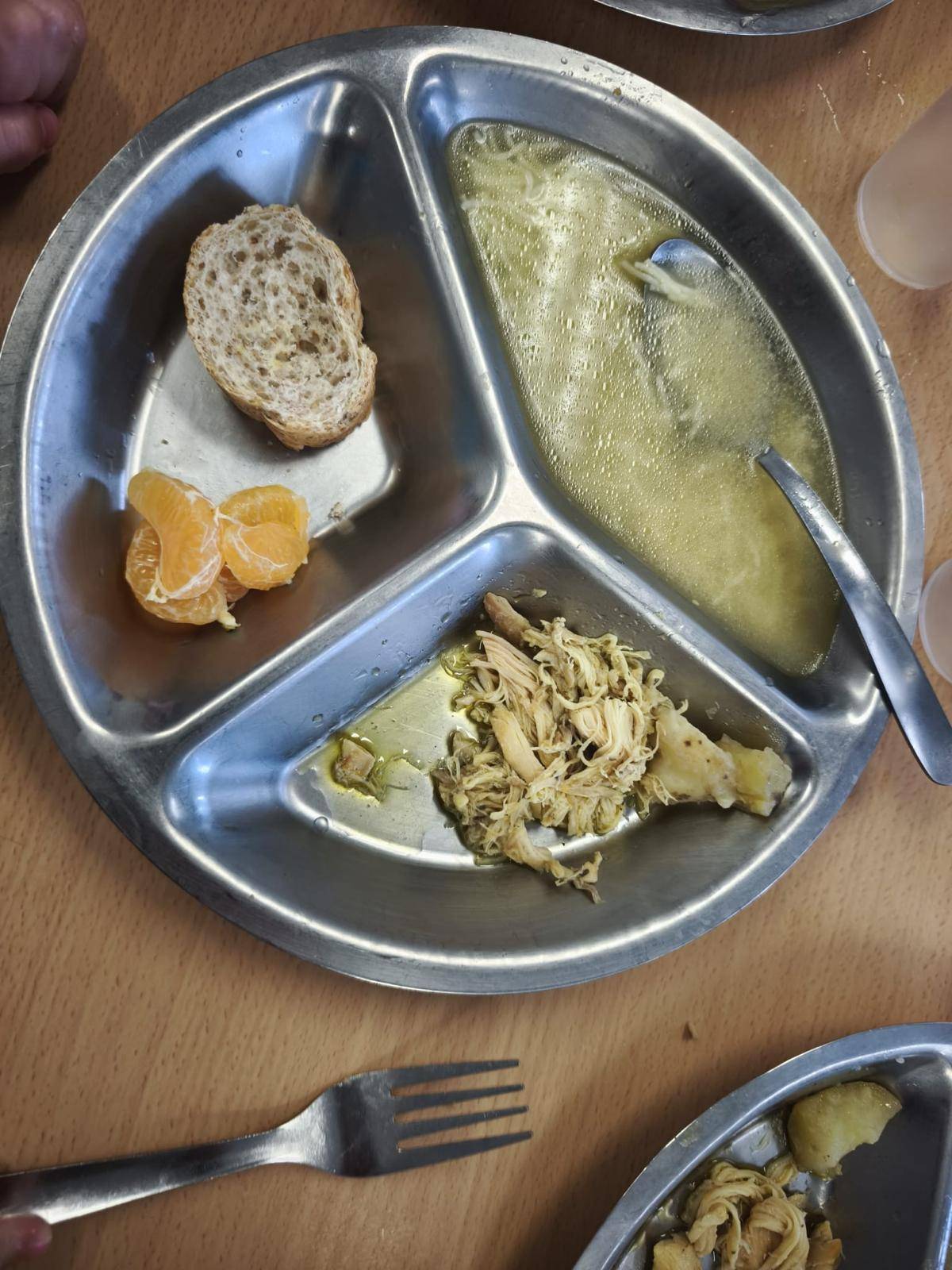 La safata d'un nen d'infantil - 