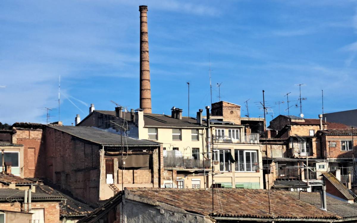 Les xemeneies industrials de Manresa tindran plaques explicatives i una ruta pròpia