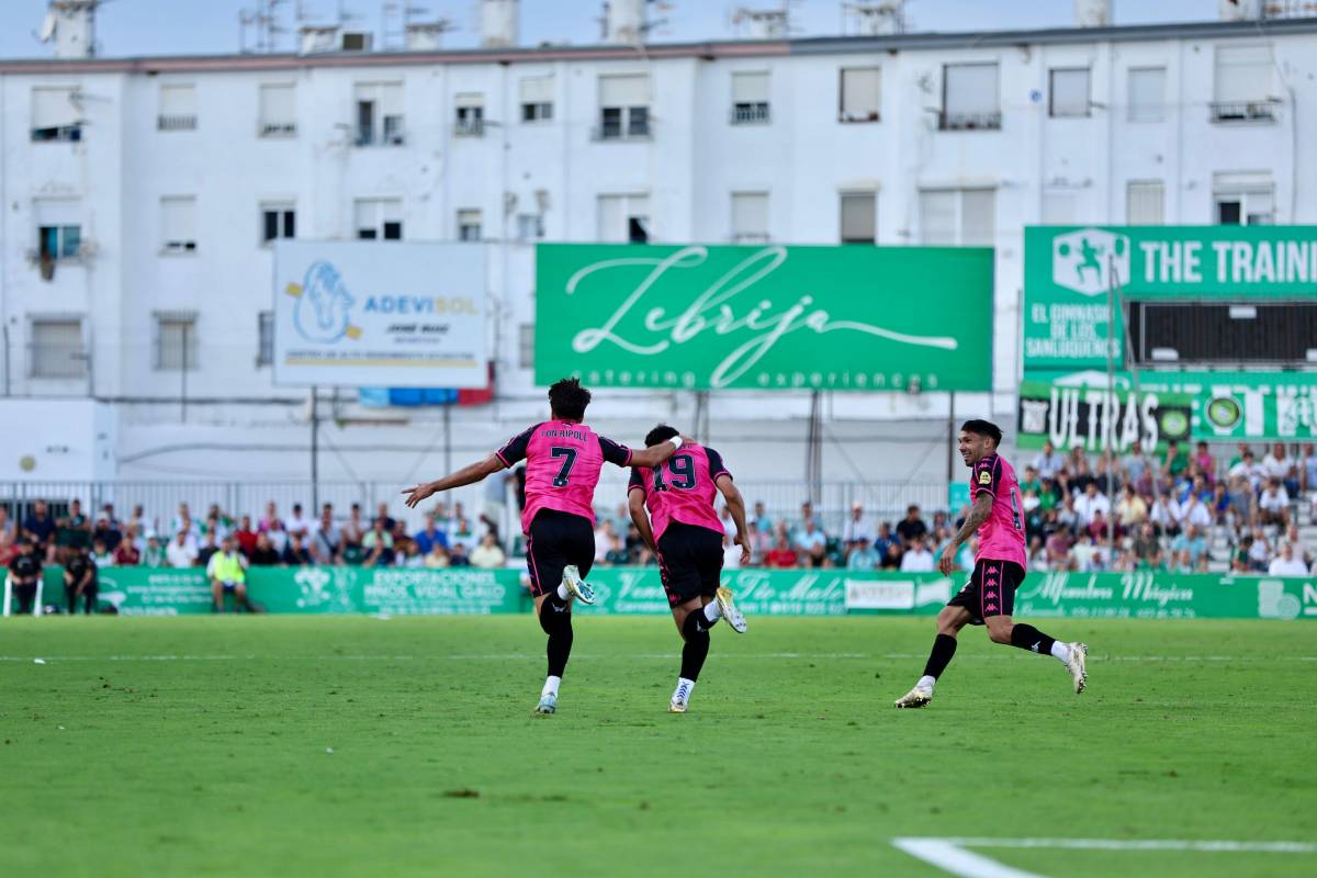 López-Pinto, celebrant el seu gol en el duel de la primera volta - CES López-Pinto, celebrant el seu gol en el duel de la primera volta
