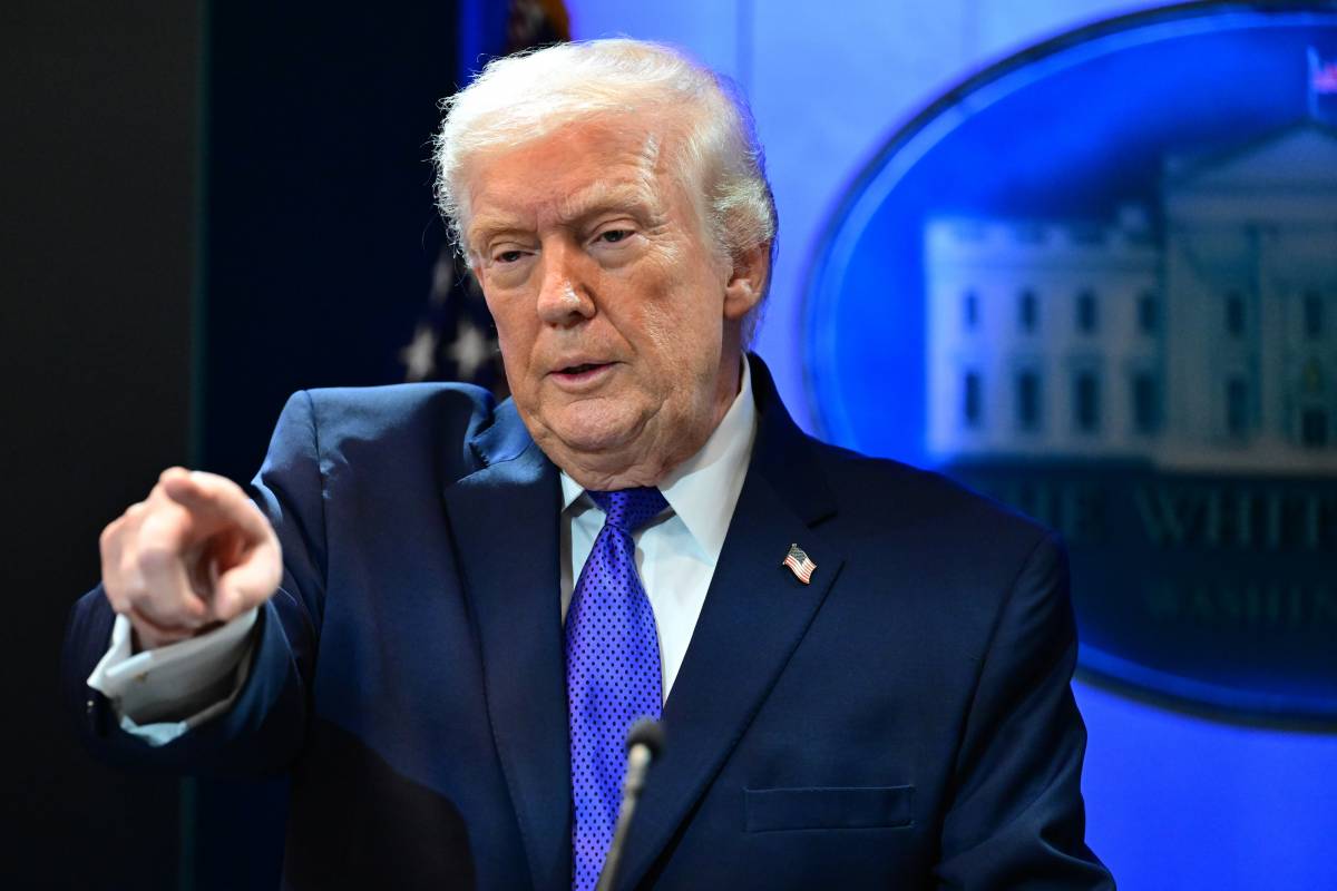 Trump apuja de nou els aranzels globals del 10% al 15%