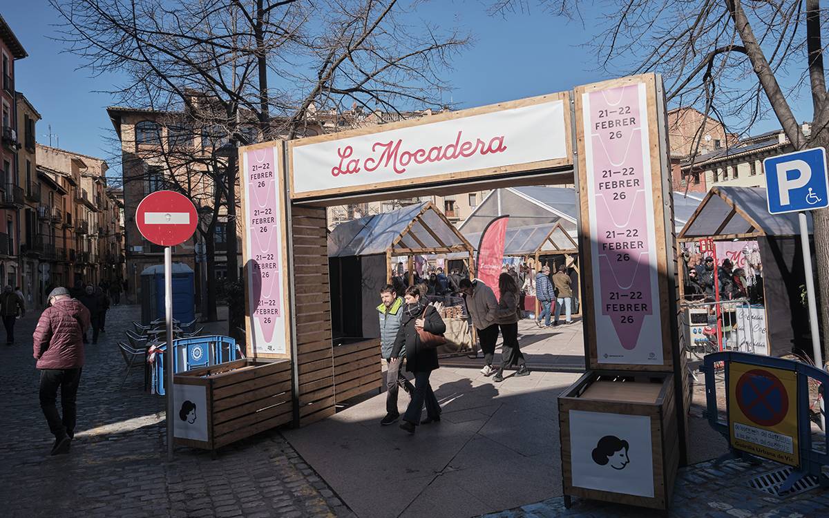 Vic celebra la primera edició de La Mocadera, la fira de l`embotit català artesà.