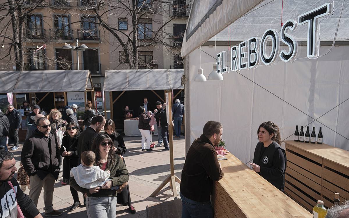 Vic celebra la primera edició de La Mocadera, la fira de l`embotit català artesà.