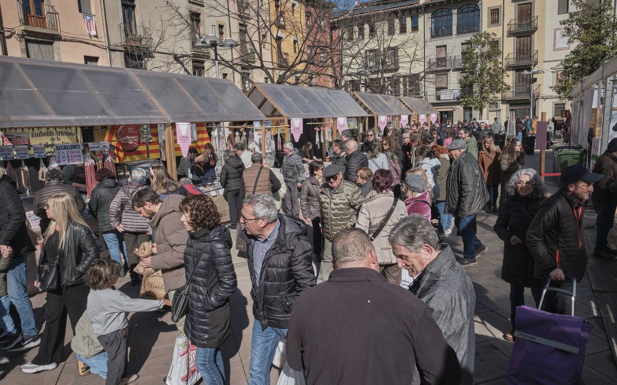Vic celebra la primera edició de La Mocadera, la fira de l`embotit català artesà.