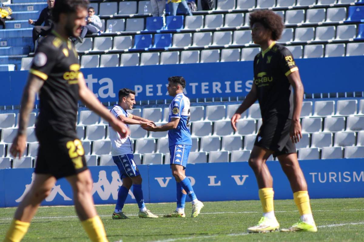 Rubén Martínez i Priego en la celebració de l'1-0 - Victor Castillo