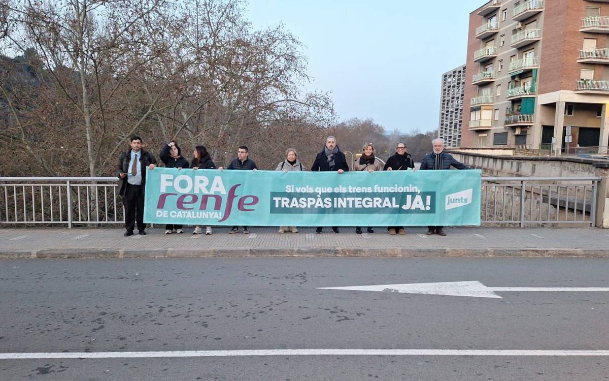 Alcaldes i regidors de Junts al Bages reclamen inversions immediates a Rodalies