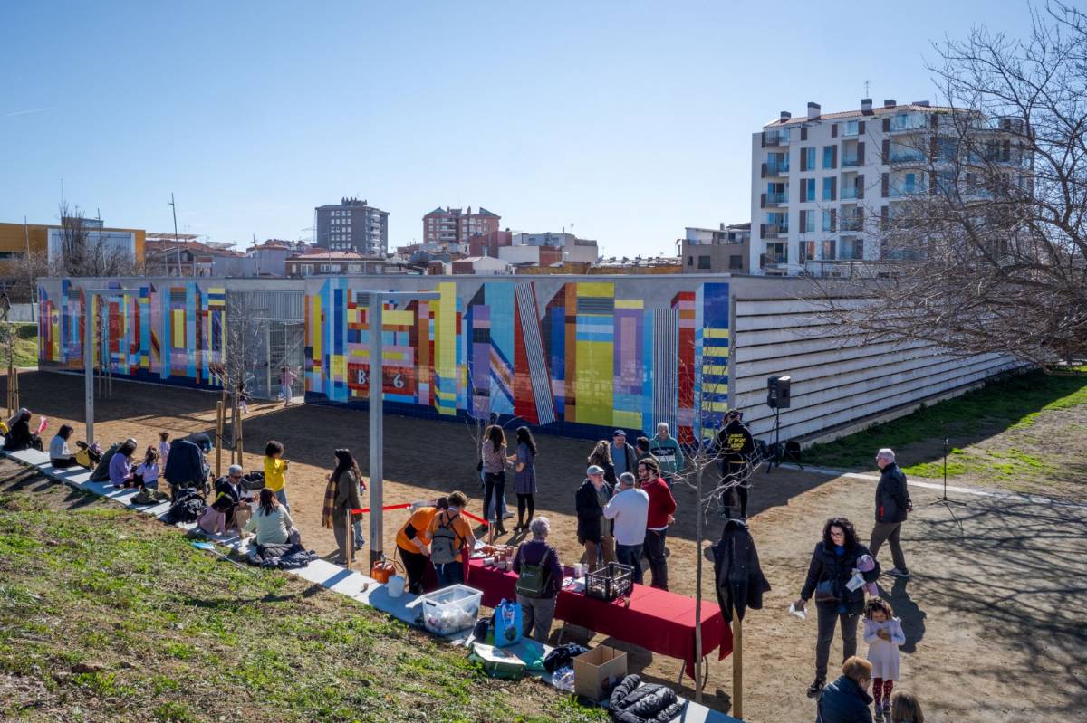 La Biblioteca del Districte 6 celebra 20 anys com a motor cultural de Sant Pere Nord