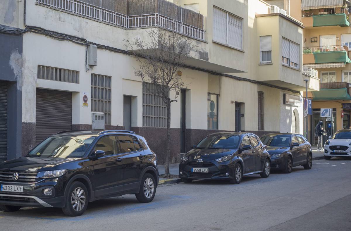 Ample - Nebridi Aróztegui