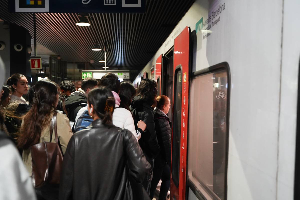 L`estació de Sabadell Plaça Major durant la vaga d`FGC - David Chao L`estació de Sabadell Plaça Major durant la vaga d`FGC