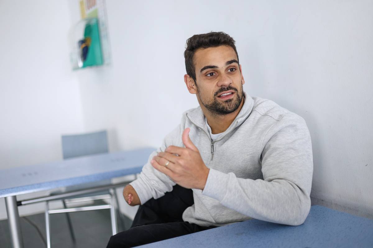 El nedador durant l`entrevista al D.S