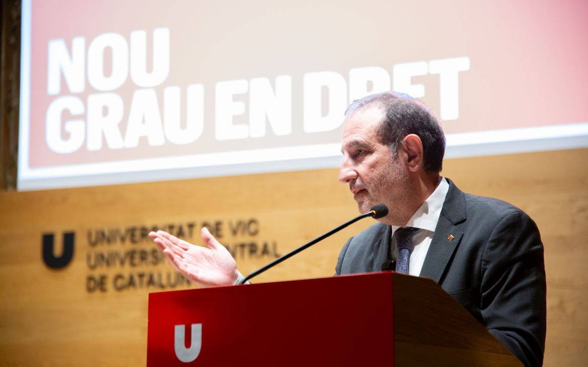 Govern i advocacia avalen el nou grau en Dret de la UVic-UCC