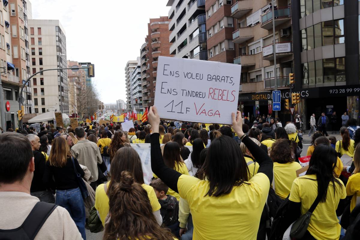 Educació fa una nova proposta salarial als sindicats, però la rebutgen per ser «més que insuficient»