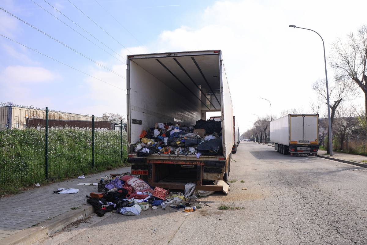 Els empresaris de Can Roqueta tornen a denunciar l'estat del polígon: "Voreres brutes, deixalles acumulades i vegetació que creix de manera descontrolada"