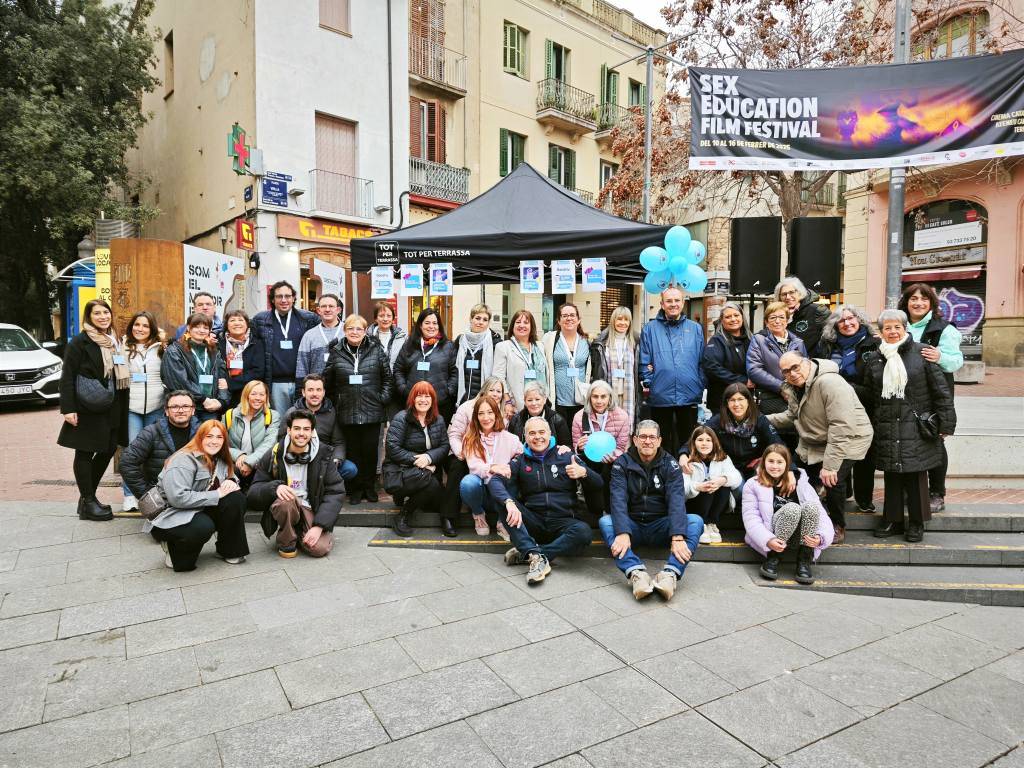 La Plaça Vella acollirà la 8a Festa Contra el Càncer Infantil amb activitats familiars i una xocolatada solidària