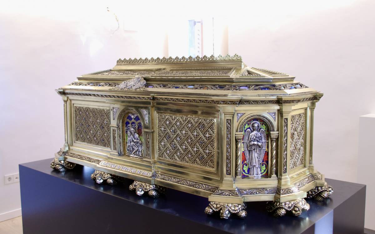 Sarcòfag on, de manera simbòlica, hi ha les restes de Joaquima de Vedruna.