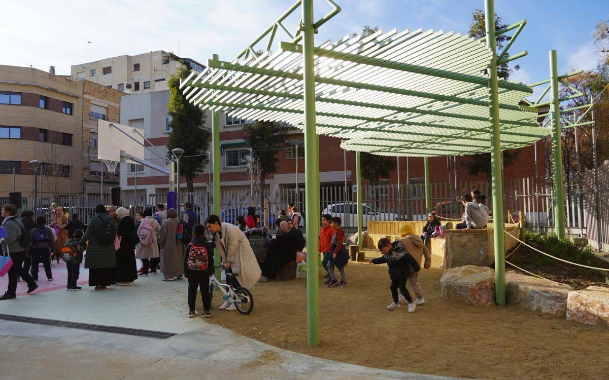 El refugi climàtic de l'Escola Pompeu Fabra de Reus ja és una realitat