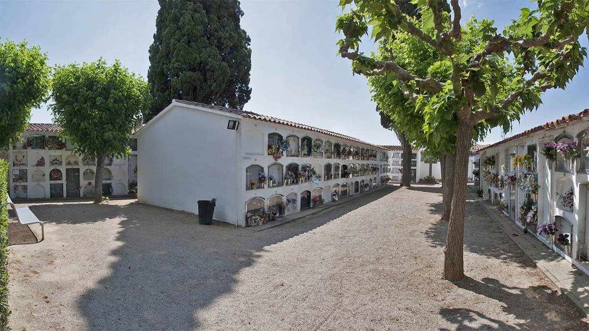 Detingut per robar gerros al cementiri de Palautordera