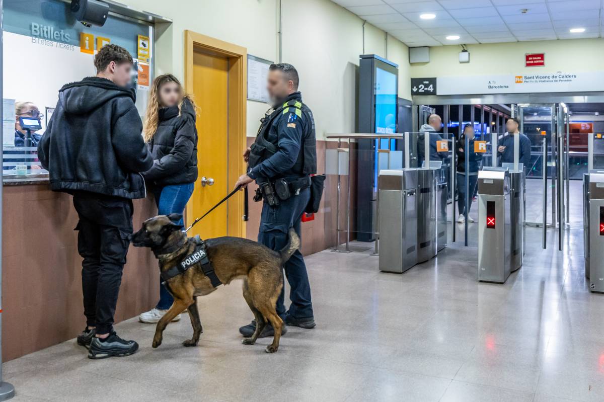 Operatiu policial especial a l`estació de Rodalies de Sabadell Sud