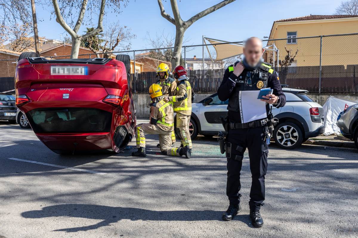 Bolca un cotxe a Sabadell - Juanma Peláez Bolca un cotxe a Sabadell