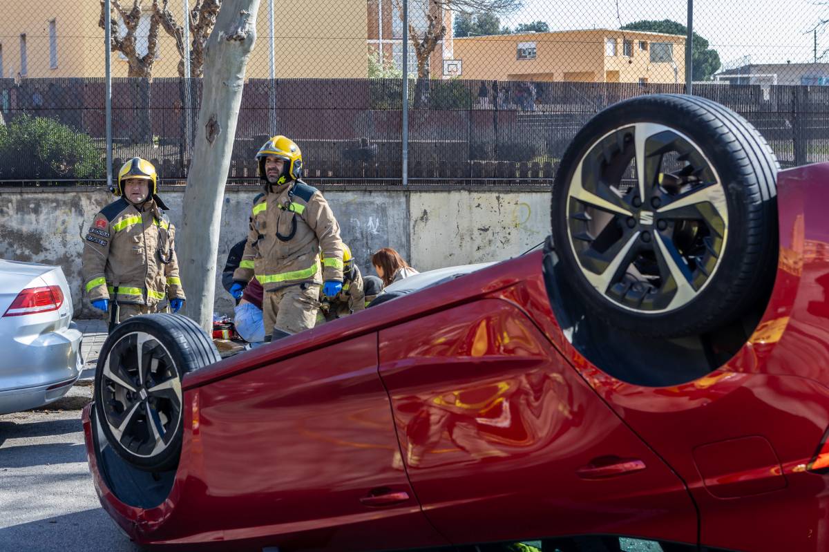 Bolca un cotxe a Sabadell - Juanma Peláez Bolca un cotxe a Sabadell