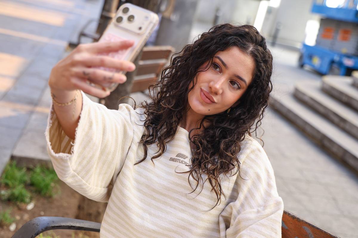 Aisha Descane, de TikTok a un projecte musical propi