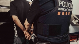 Detingut un fisioterapeuta d'una residència de Castellterçol per presumpta estafa