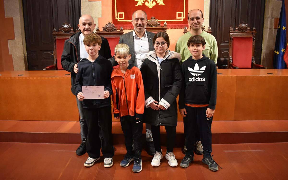 Manresa lliura el NIF a 13 cooperatives escolars del CuEmE amb xifra rècord