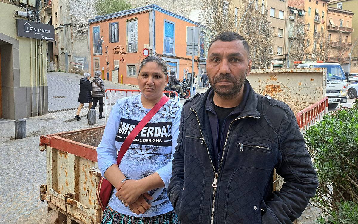 Els Ungureanu, de veure casa seva reduïda a cendres a ser expulsats de l'Alberg