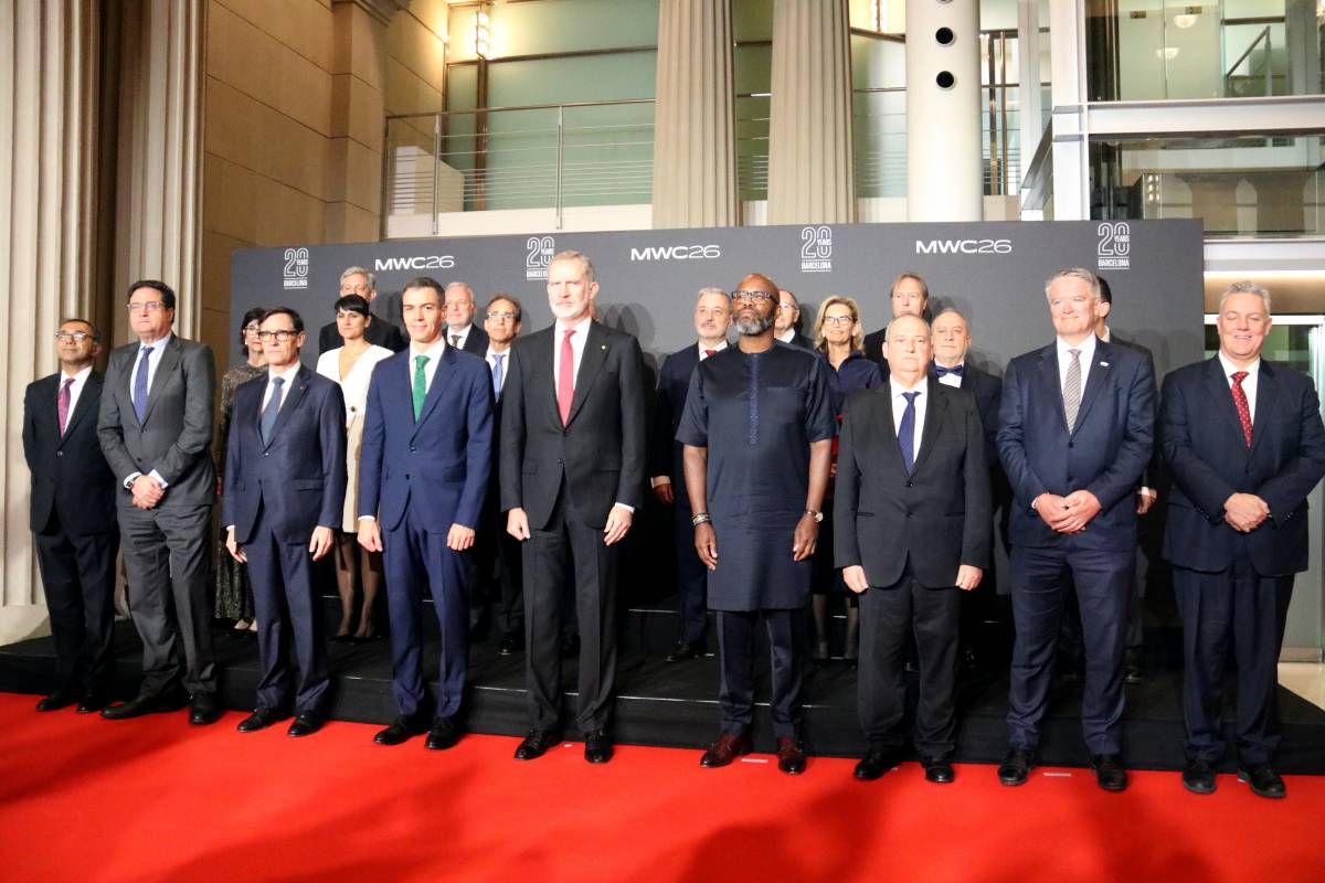 Collboni defensa «una tecnologia humanista i centrada en les persones» en la inauguració del MWC