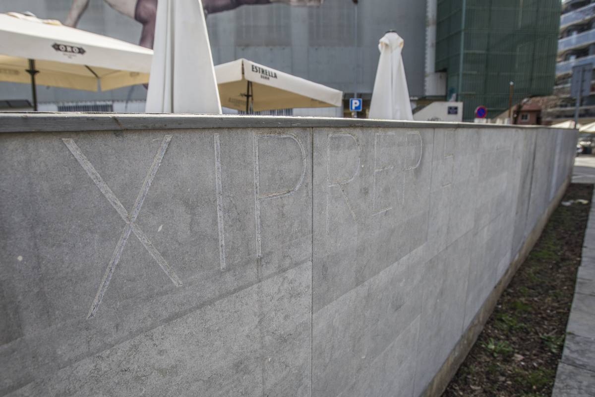 Plaça de Ricard Camí - NEBRIDI ARÓZTEGUI Plaça de Ricard Camí