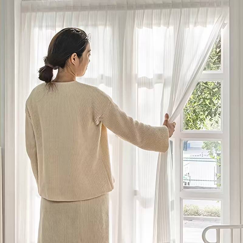 Persianes  autoadhesives de fàcil instal·lació - 