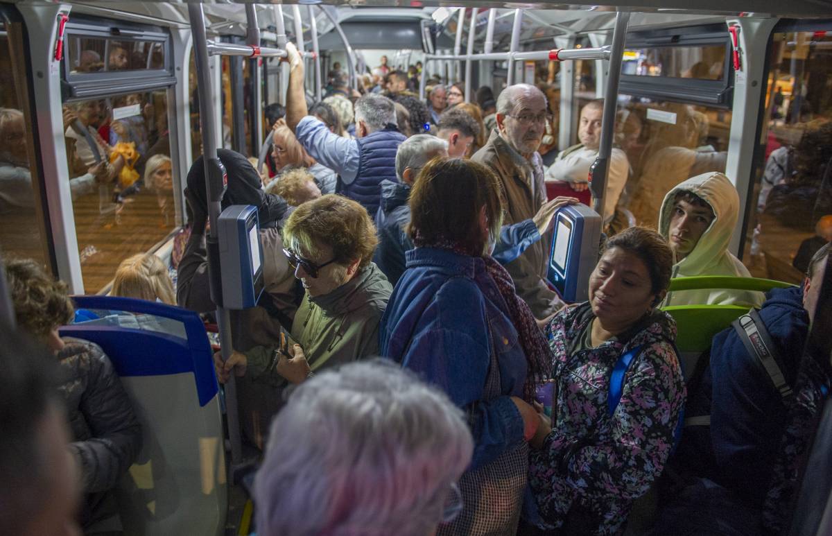 bus - Alberto Tallón