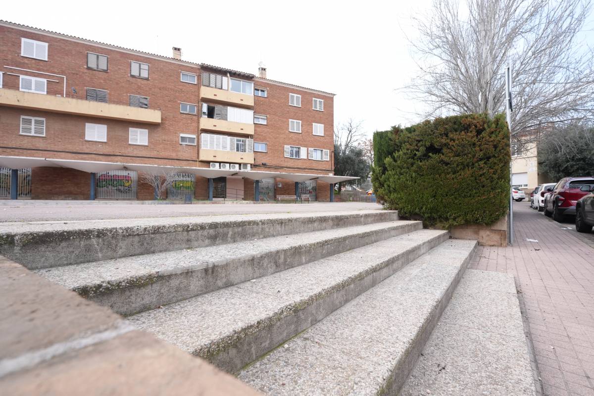 La plaça de Cambó tindrà noves àrees de joc infantil