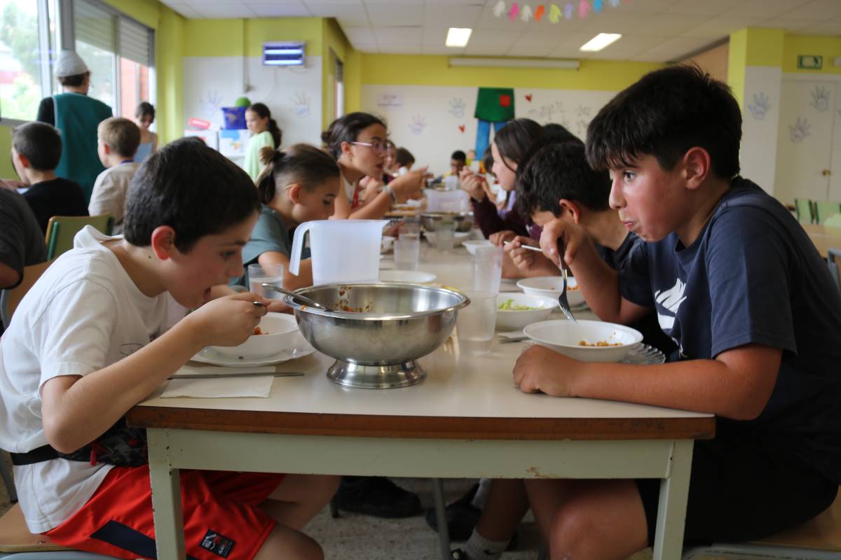 Els teus fills pagaran més per quedar-se a dinar a l'escola: quant s'encareix el menjador?