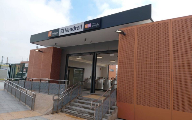 Renfe estrena la renovada estació del Vendrell: una inversió d'1,5 milions d'euros