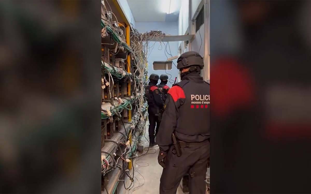 Desmantellen una granja de criptomonedes il·legal en una nau de Sant Vicenç