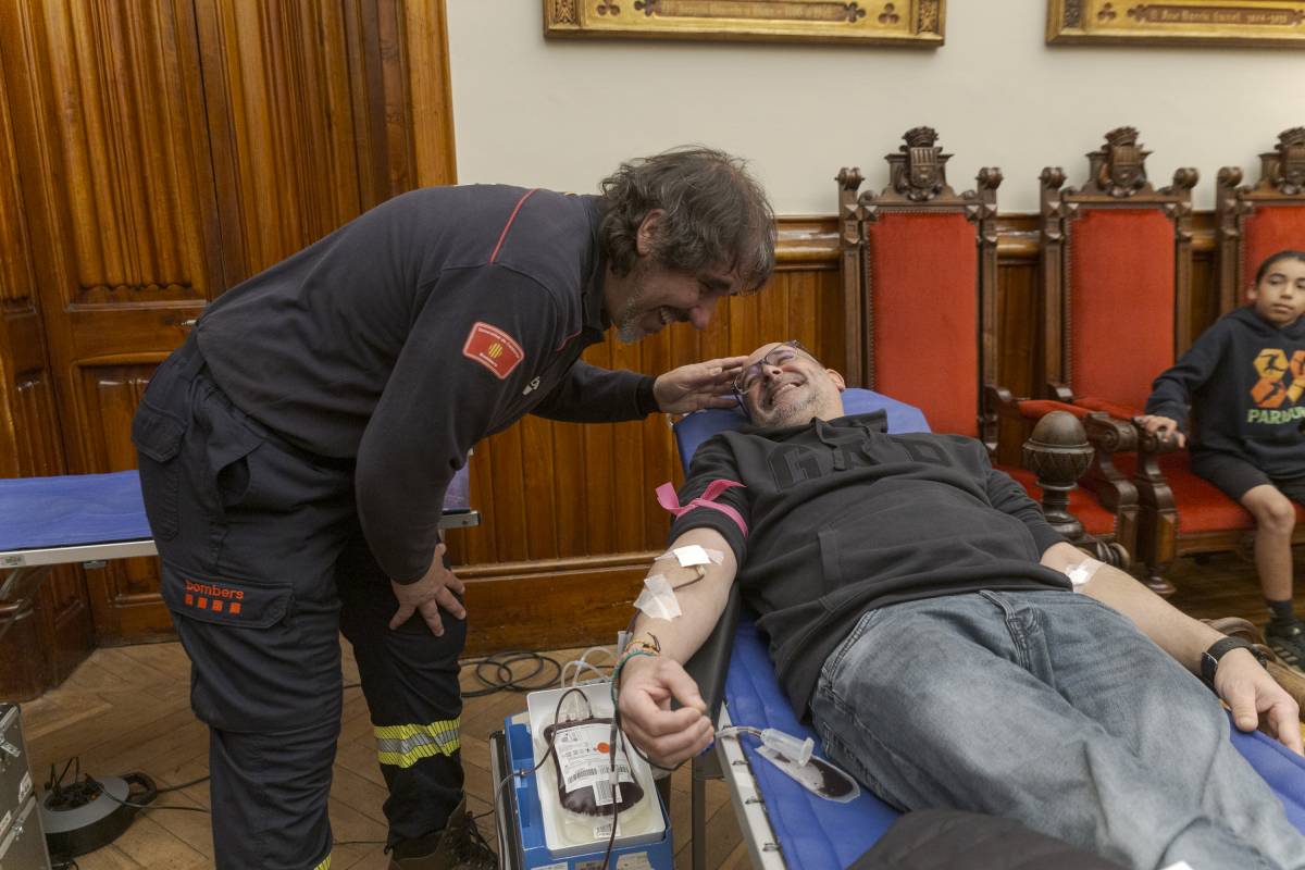 Els Bombers t'acompanyen a donar sang el 14 de març: "És una festa major"