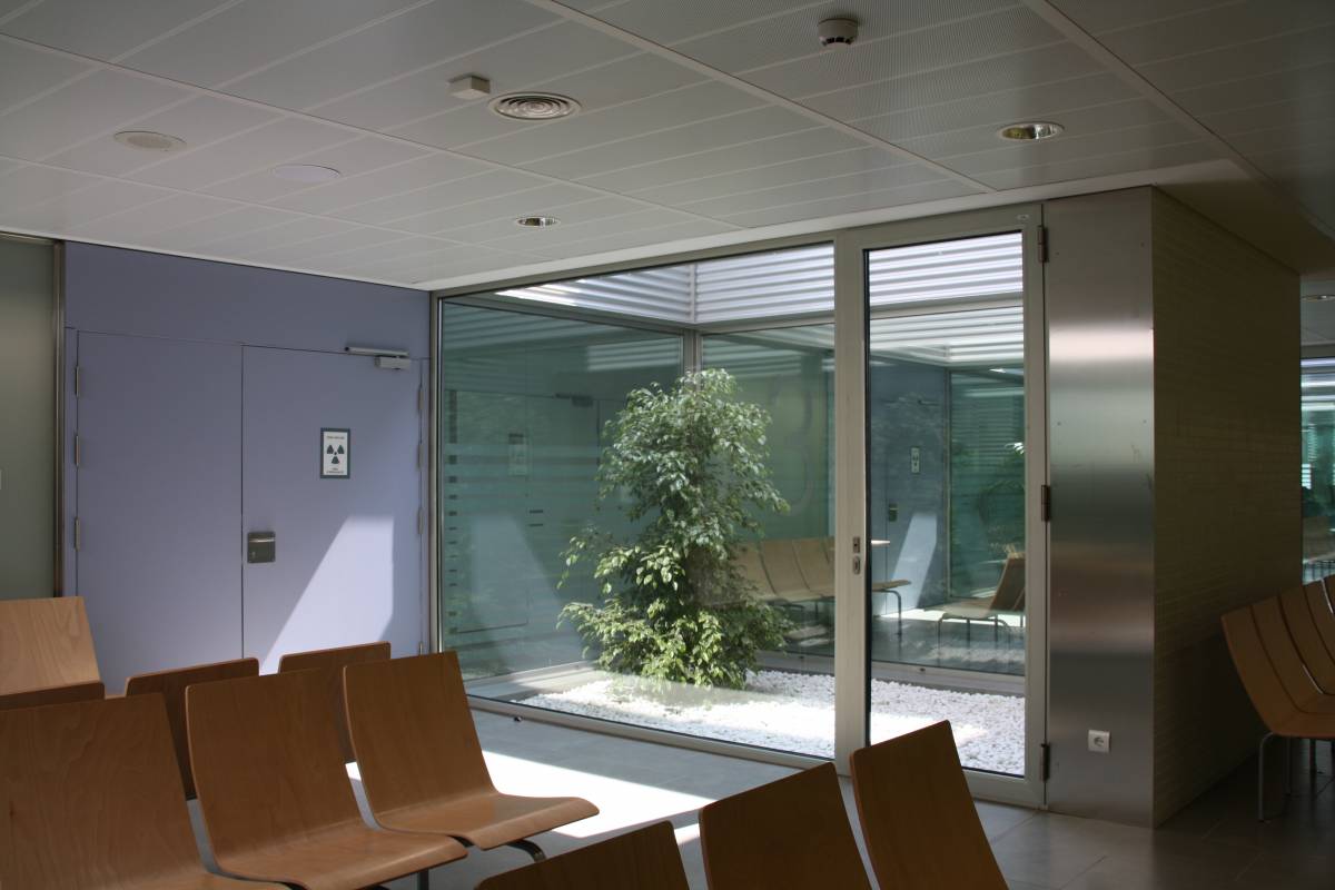 El Consorci Sanitari de Terrassa s'alia per portar la protonteràpia d'alta precisió a la xarxa pública