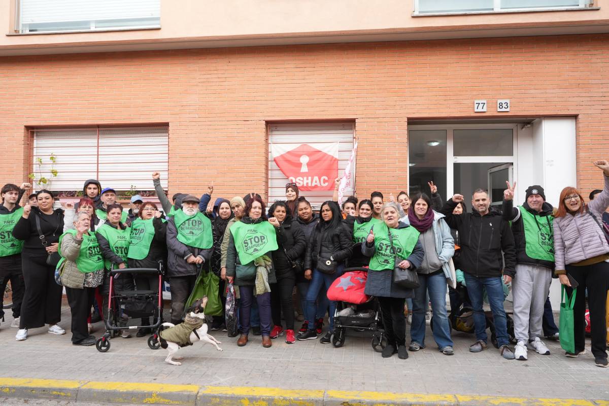 Ajornat el desnonament del bloc de la Sareb a la Creu de Barberà