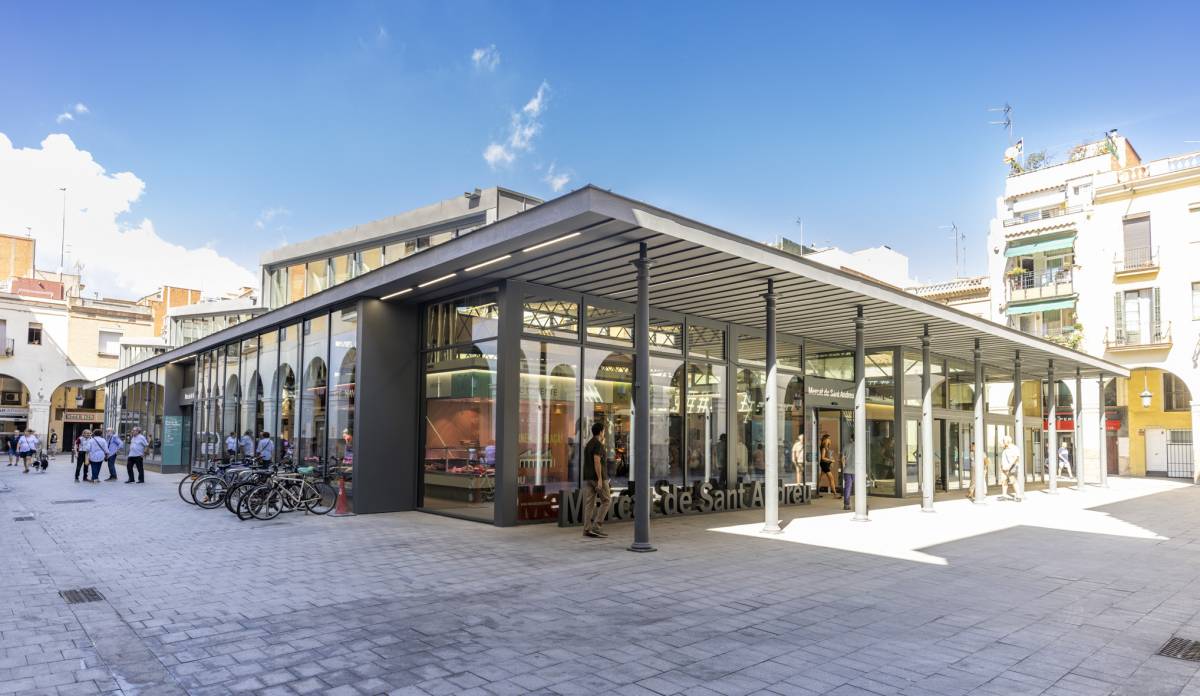 Façana del mercat de Sant Andreu