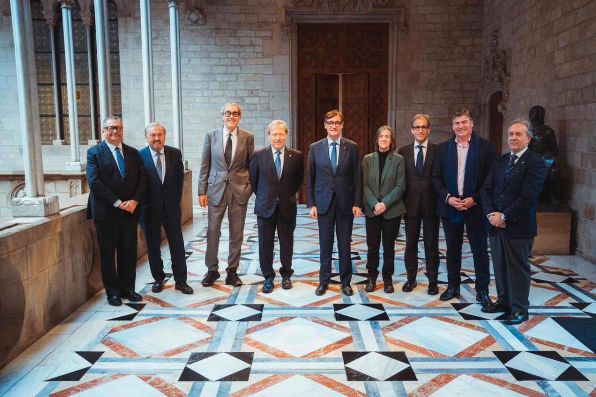 Illa es reuneix amb el G8 per mirar d'empènyer els pressupostos