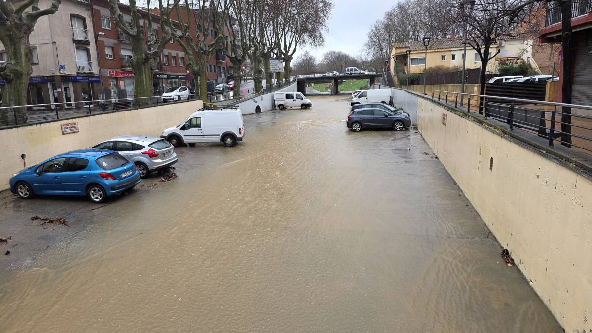 La llevantada ja acumula fins a 175 litres i hi ha pluja per hores