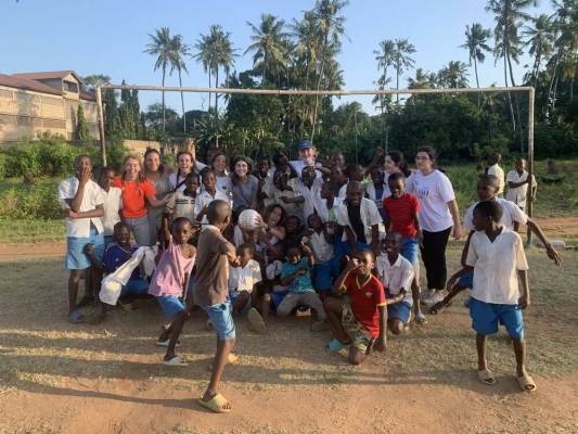 Treure bitllet per un voluntariat a Kènia el dia després de la 'sele': 